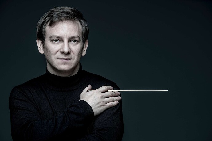 Daniel Smith, Conductor by Marco Borggreve (1)