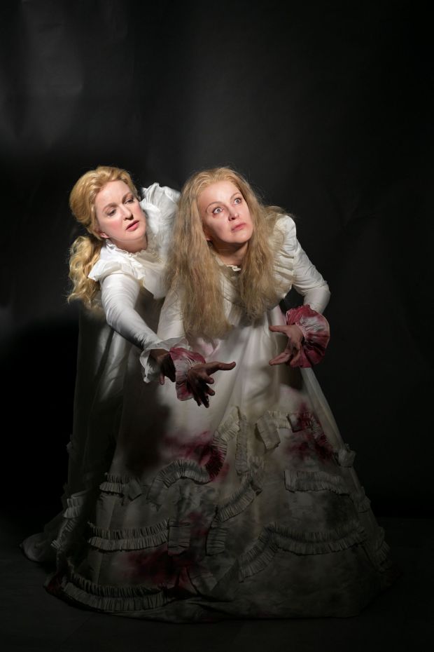 Photos by © Йосси Цвекер