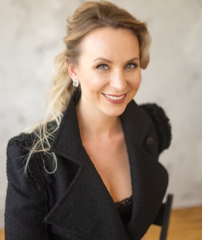 Justina by© Tommy Ga-Ken Wan