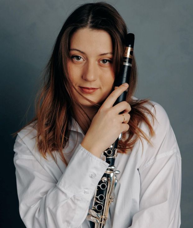 Ruth by Yahav Trudler1