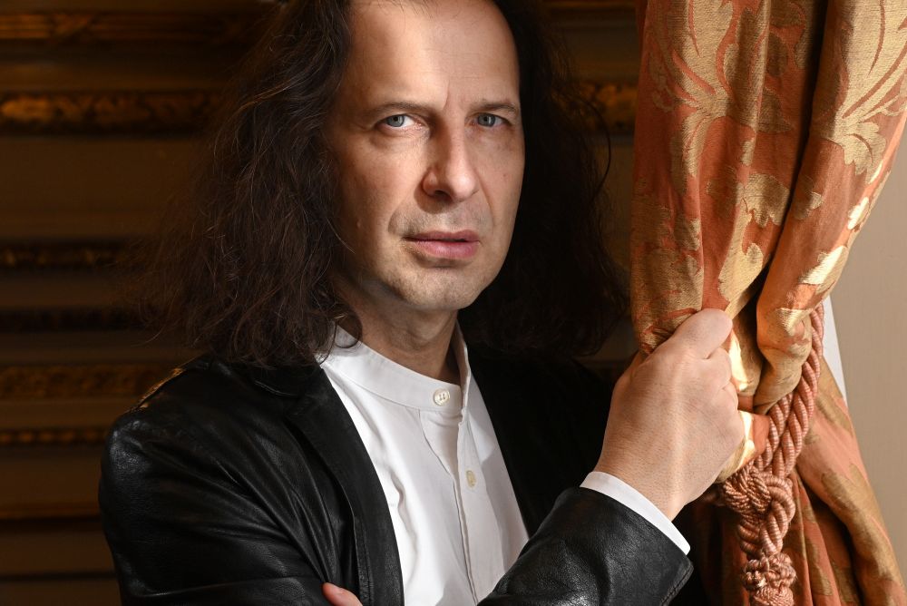 Stefano Poda. Photo by Federico de Bartolo