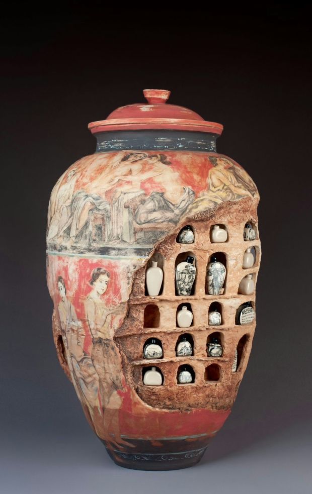 Евгения Кирштейн. «Колумбарий профессий», 2025. Фотография предоставлена художницей.